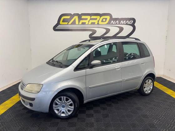 FIAT IDEA 1.4 MPI ELX 8V FLEX 4P MANUAL FIAT IDEA 1.4 MPI ELX 8V FLEX 4P MANUAL